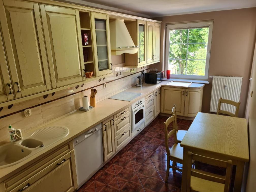 Apartament Koreczek 科沃布热格 外观 照片